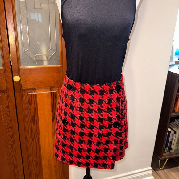 Mango Black/Red Houndstooth Tweed Skirt - Picture 5 of 5